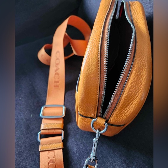 Orange Coach crossbody leather bag - Picture 6 of 16